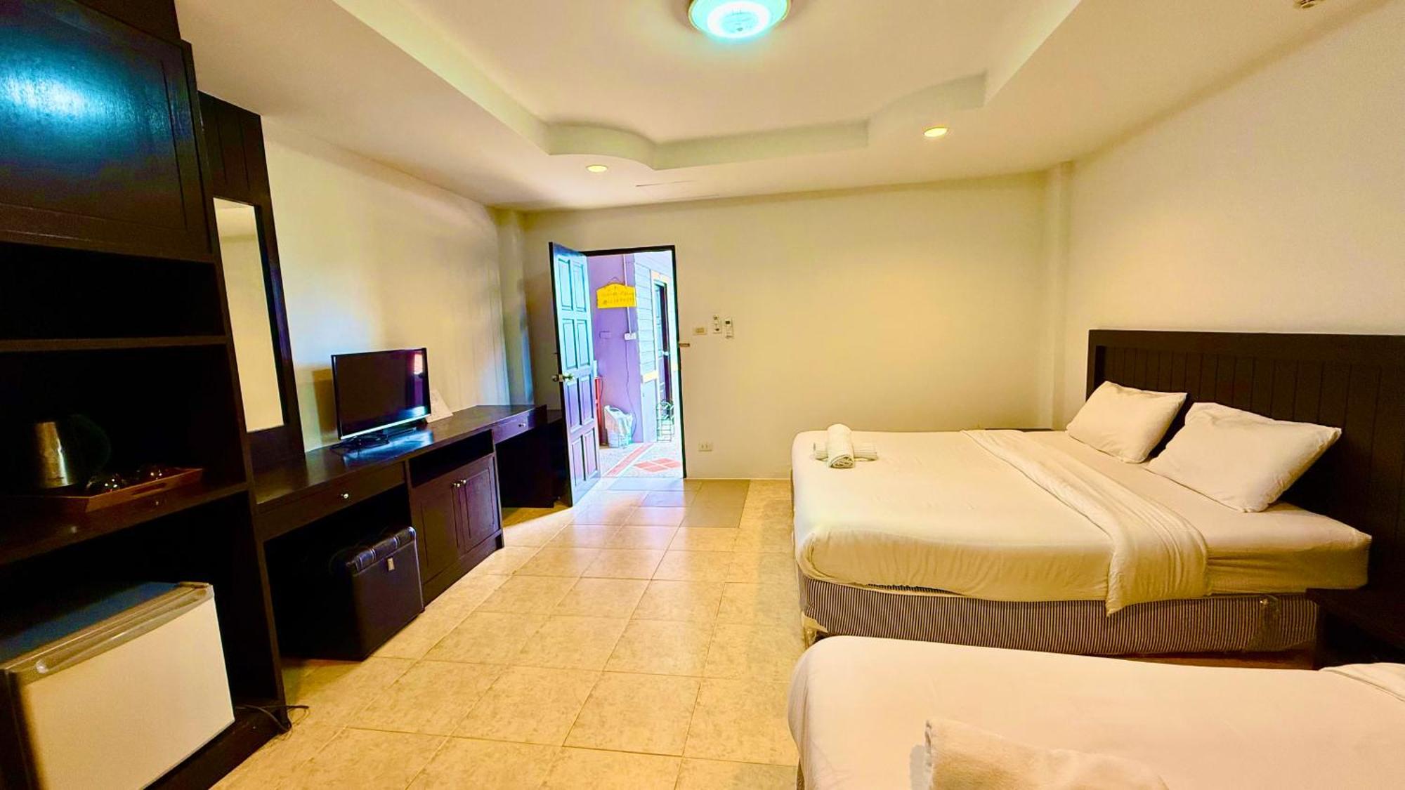 Hill Side Patong Hotel Eksteriør billede